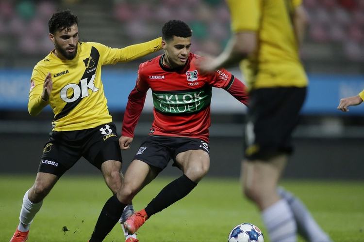 战术风格仍 战术风格仍